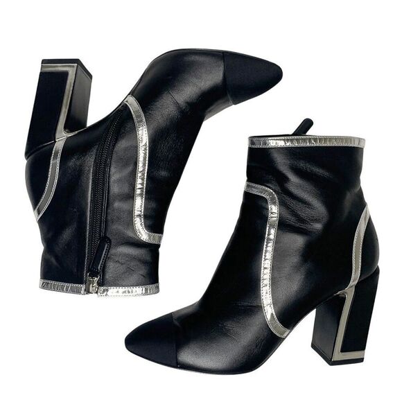 Chanel Interlocking C Black Leather and Grosgrain Ankle Booties EU 37.5 US 6.5-7 - Picture 5 of 10
